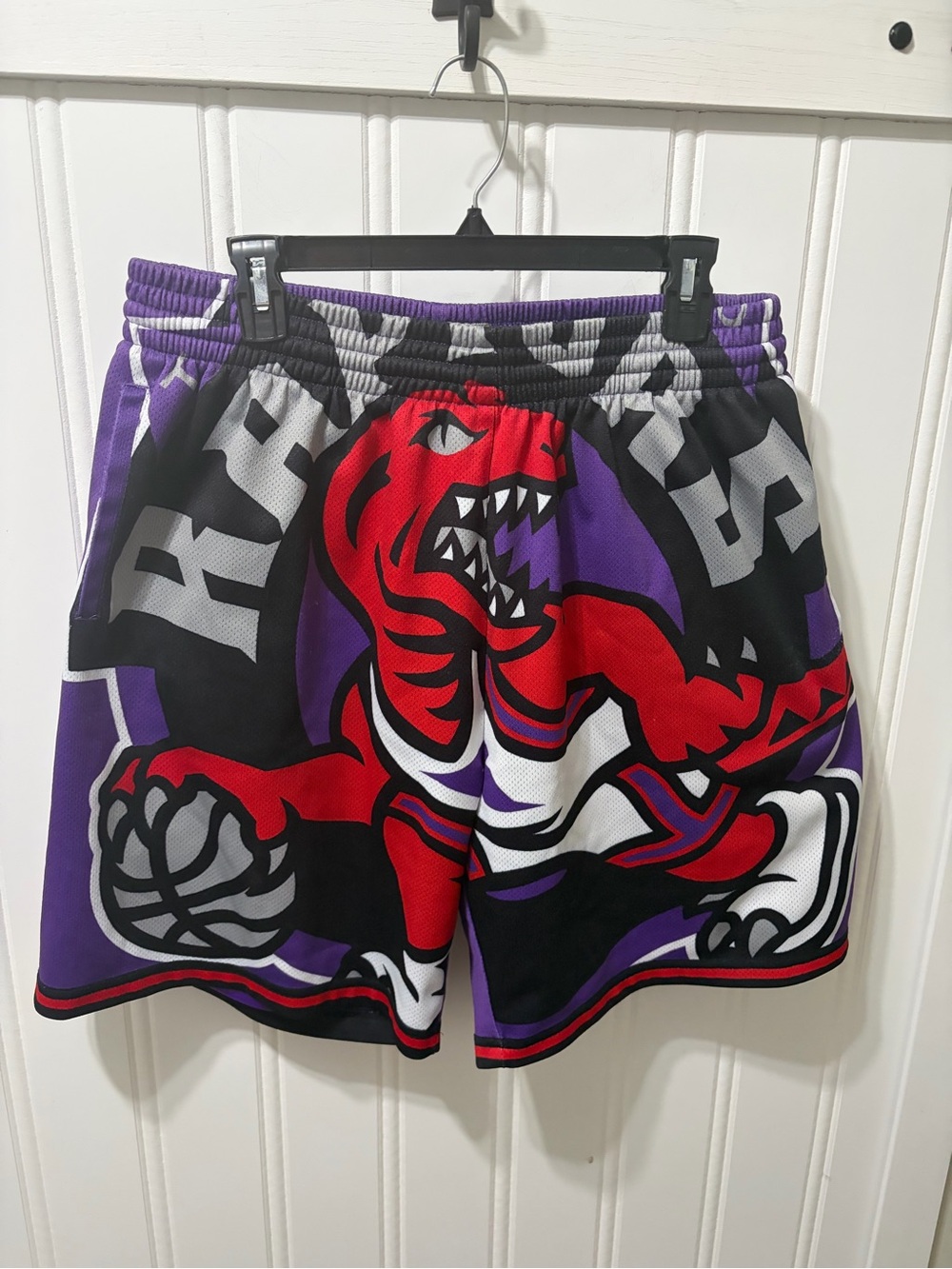 Mitchell & Ness Toronto Raptors Hardwood Classics Big Face Shorts Mens XL